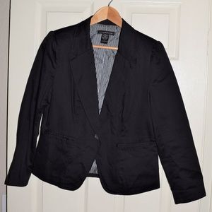 Women's Black Blazer! Single Button Size Large